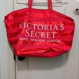 Two Totes Victoria's Secret Bold Pink & Black Totes 2 For The Price Of One